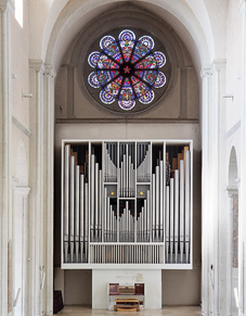 Die Orgel und Fensterrosette