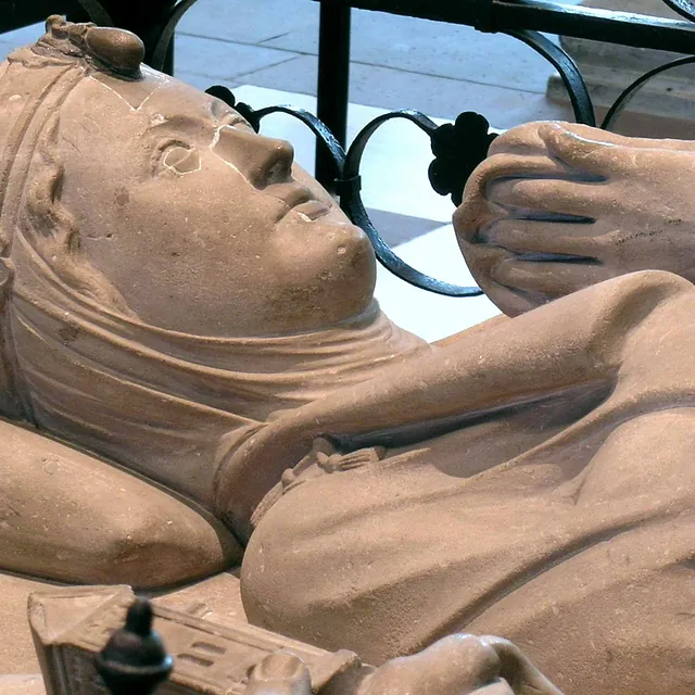 Grabmal von Heinrich dem Löwen und seiner Frau Mathilde von England