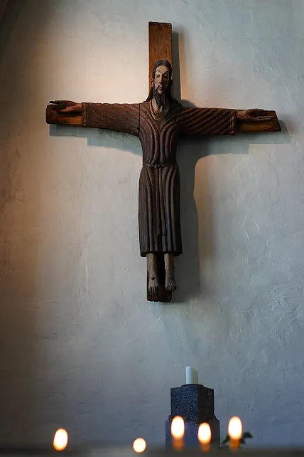 Blick auf das Imervard-Kreuz im Braunschweiger Dom