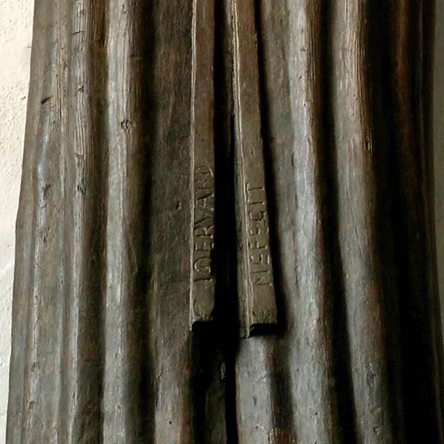 Blick auf das Imervard-Kreuz im Braunschweiger Dom